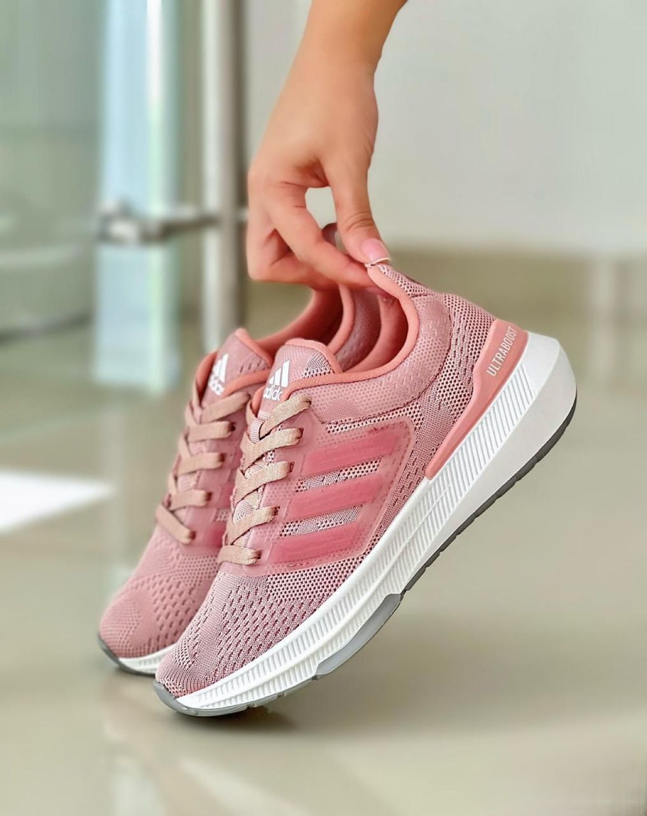 Tenis Ultra Boss  Dama